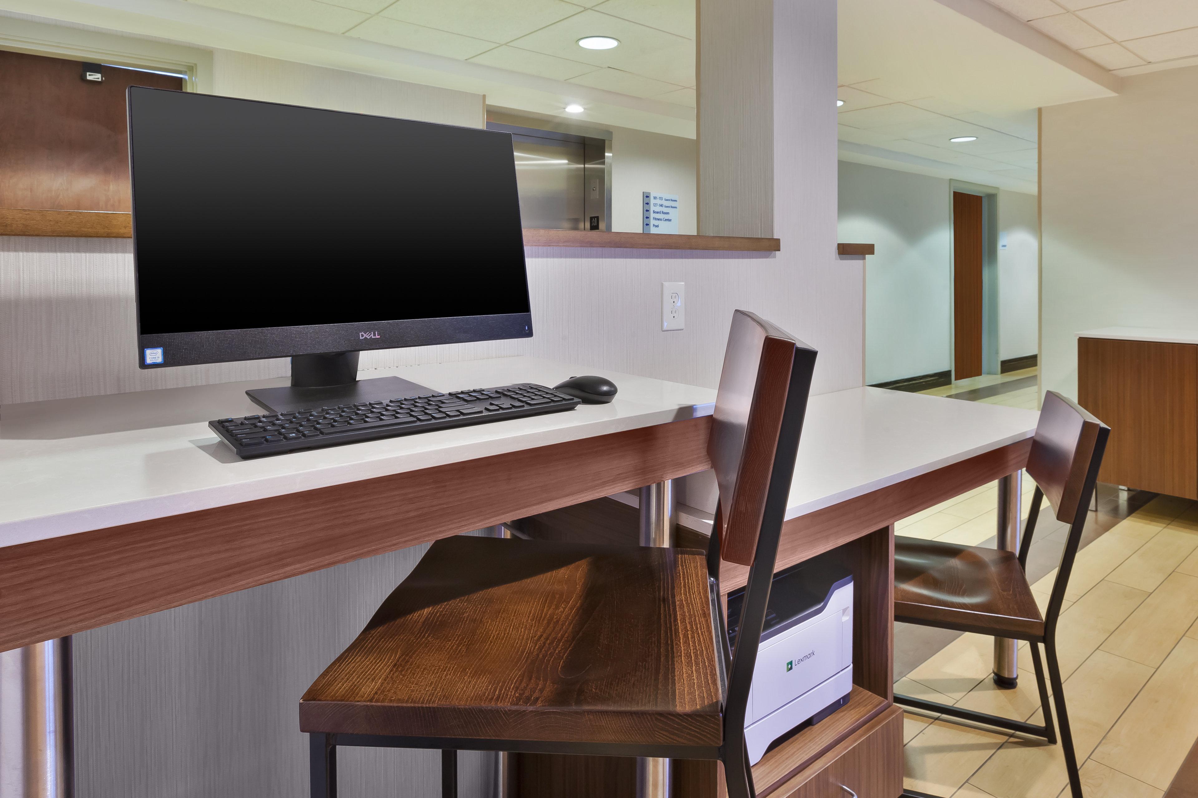 Holiday Inn Express - Waldorf By Ihg Экстерьер фото